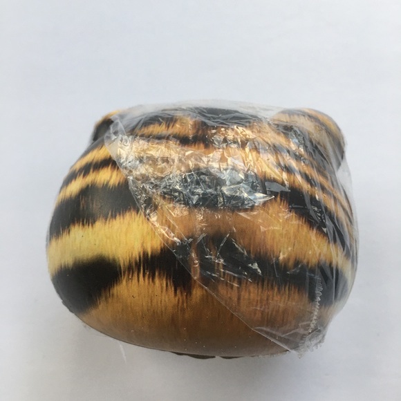 Foam Tiger Stress Ball by Kikkerland - Picture 3 of 4